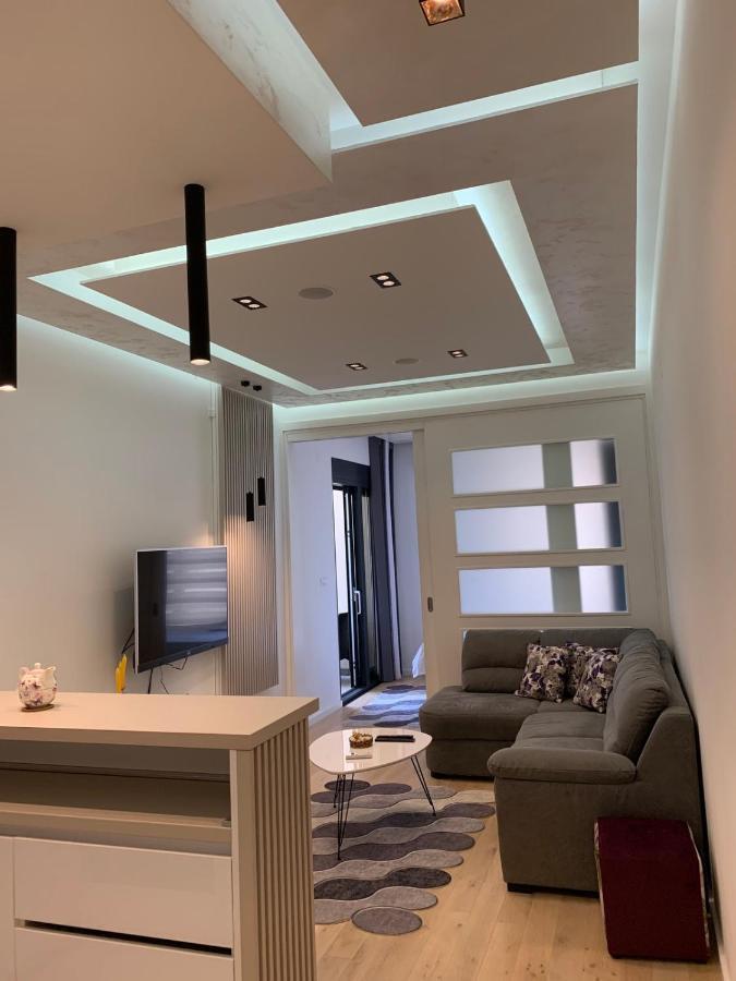 Bar Exclusiv Soho City Residence Bagian luar foto